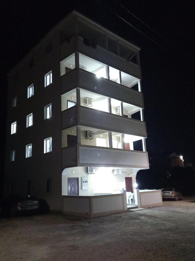 Md Apartmani Čanj Екстериор снимка